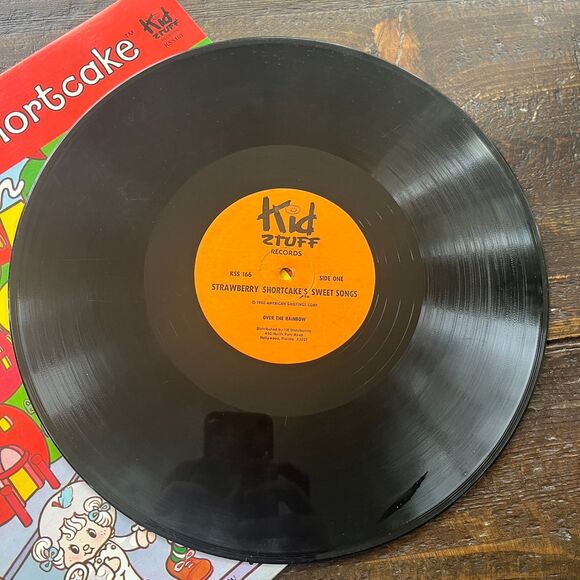 Strawberry Shortcake Sweet Songs Vintage Vinyl LP 1980 Children's Music KSS 166 - Picture 5 of 7